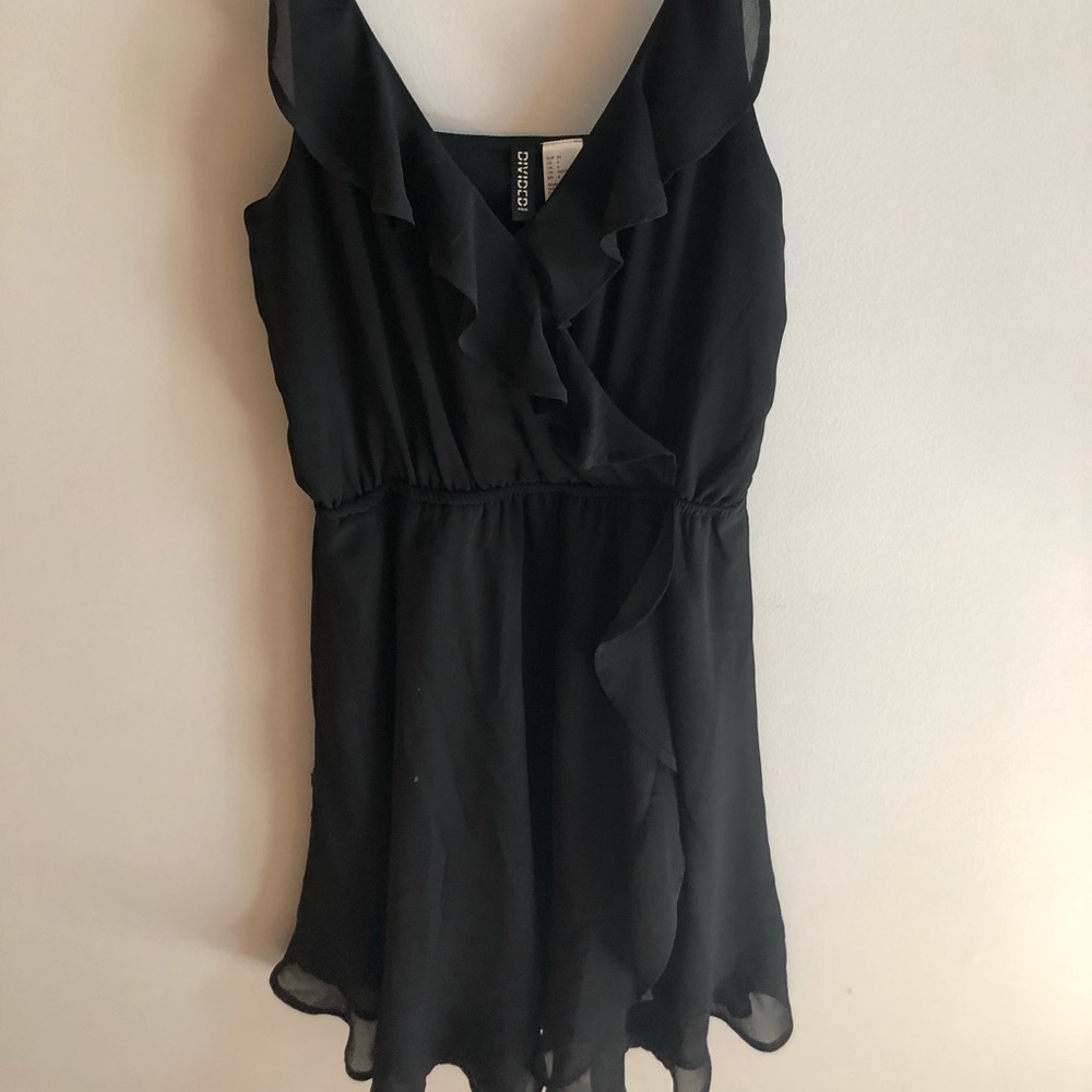 H&M Ruffle Dress - Picture 4 of 5